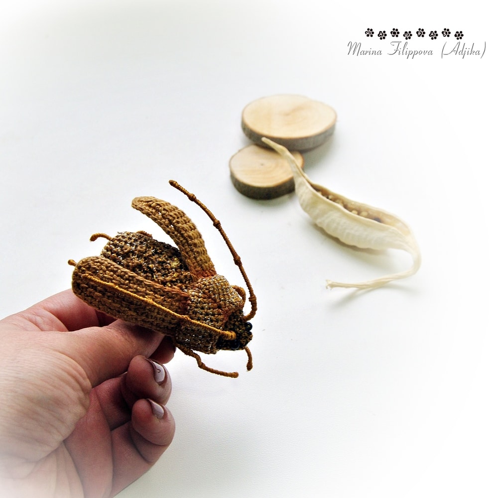 Beetle crochet pattern, amigurumi bug toy pattern, crochet DIY, crochet brooch tutorial, how to crochet bug guide 4.jpg