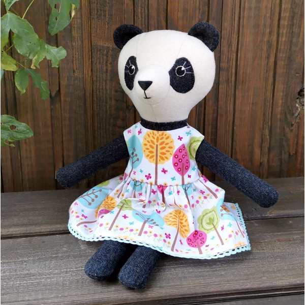 Panda-plush-doll-1