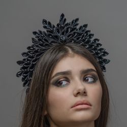 Gothic woman headpiece Halloween headdress Black wedding crown Bridal bride crown Spike tiara Dark queen Fantasy