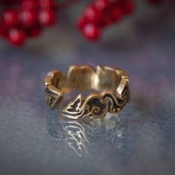 Fox adjustable ring in brass. Viking style jewelry for her. Ethnic handmade accessory. celtic ornament. Pagan art