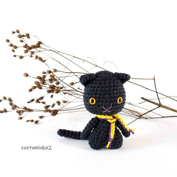 black-cat-crochet-pattern.jpg