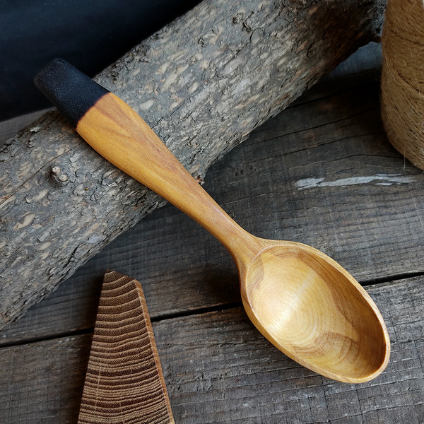 Handmade wooden spoon from birch wood - 02