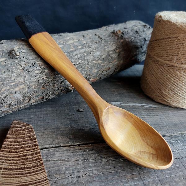 Handmade wooden spoon from birch wood - 03