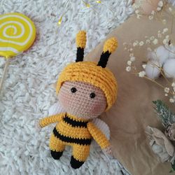 Amigurumi bee doll crochet pattern. Amigurumi doll pattern. Crochet miniature bee doll pattern