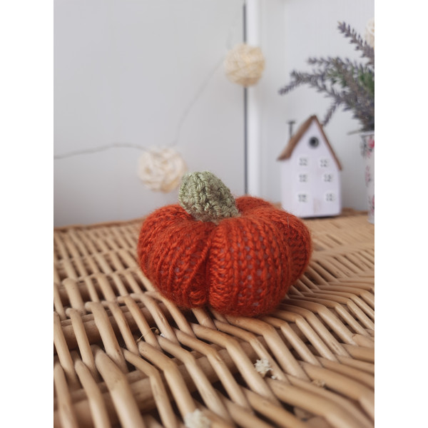 Knitting pumpkin pattern 3.jpg