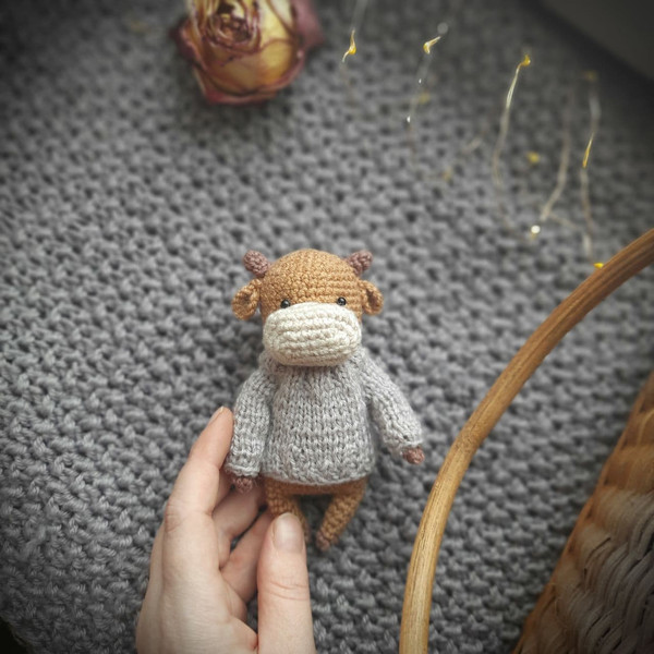 Stuffed mini bull toy crochet animal (8).jpg