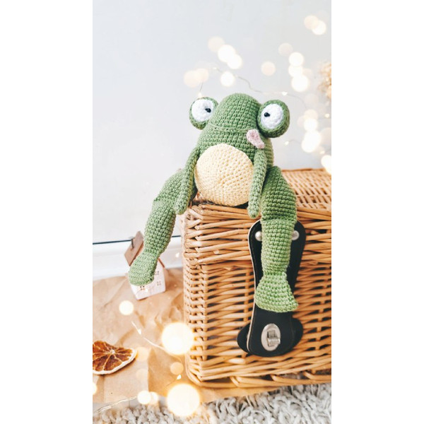 Amigurumi Frog Crochet Pattern 12.jpg
