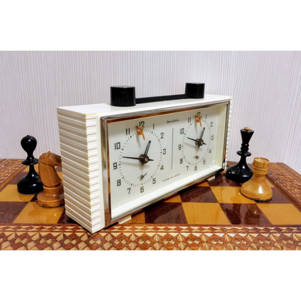 mechanical-chess-clock.jpg