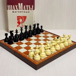 Soviet Magnetic Travel chess.Vintage Pocket chess.Road chess USSR
