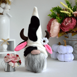 Gnome Cow with Flower and Flower Watering Can / Home Decor for Multi-Tier Tray