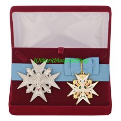 Badge and star of the Order of the Holy Spirit in a gift box. France. Dummies, copies