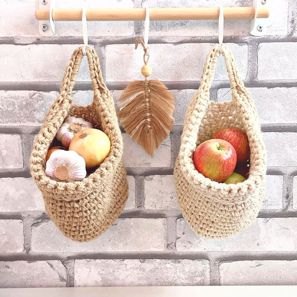 fall-hanging-baskets.jpg