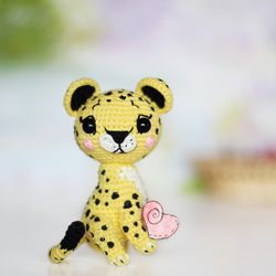 Amigurumi leopard crochet pattern , PDF Digital Download, DIY Cat toy