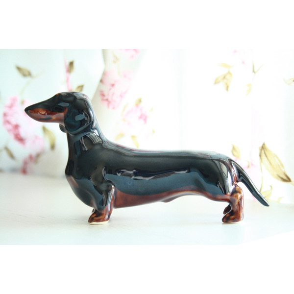Dachshund figurine  dog