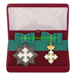 Badge and star of the Order of Saint Mauritius and Lazarus in a gift box. Italy. Dummies, copies