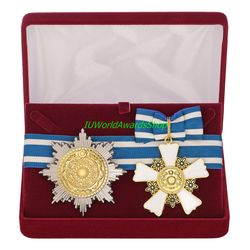 Badge and star of the Order of the Double Dragon in a gift box. Qing China. Dummies, copies