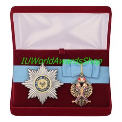 Badge and star of the Order of St. Andrew the First-Called in a gift box. Russian empire. Dummies, copies