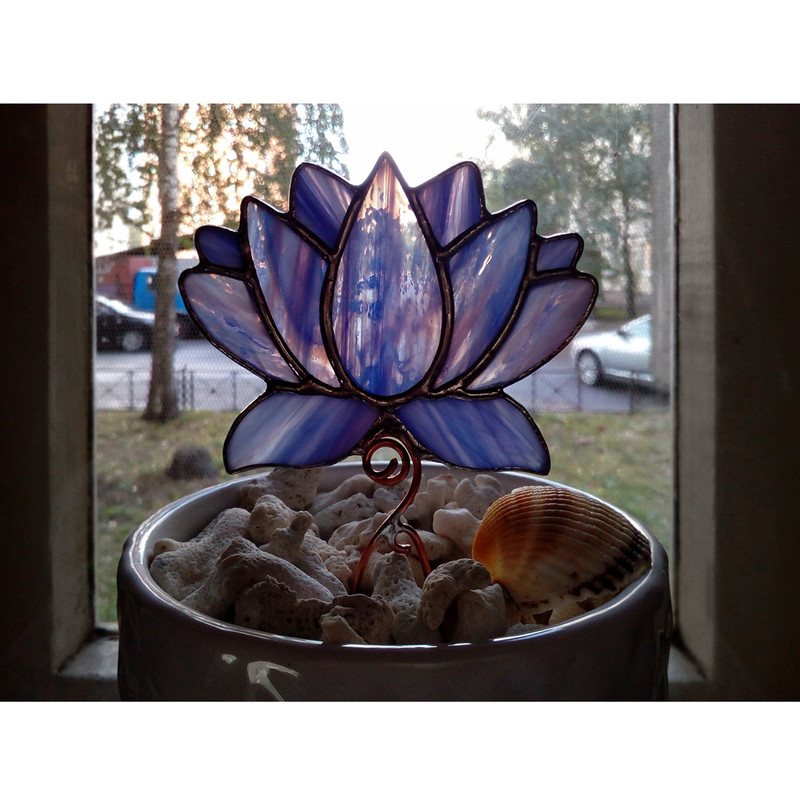 Plant-pot-glass-flower-suncatcher-Glass-lotos-lilie-plant-Stained-glass-flower-Garden-art-3