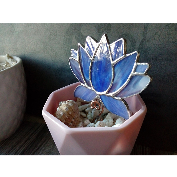 Plant-pot-glass-flower-suncatcher-Glass-lotos-lilie-plant-Stained-glass-flower-Garden-art-8