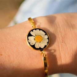 Daisy bracelet Pressed flower jewelry Birth flower bracelet