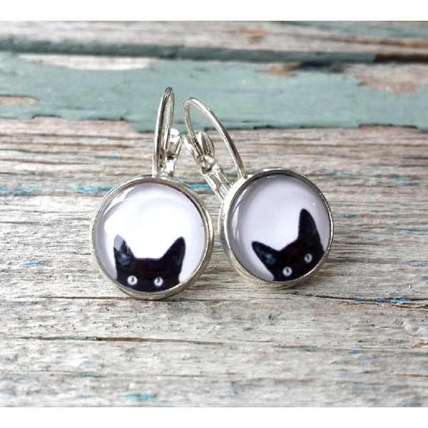 Black cat earrings 4.jpg