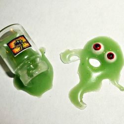 Dollhouse miniature 1:12 Potion of witches, green slime
