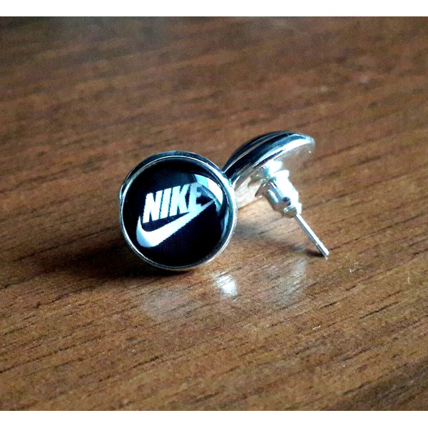 Nike earrings studs 4.jpg
