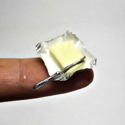 Dollhouse miniature 1:12 Butter with a knife!