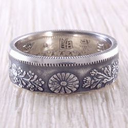 Silver Coin Ring (Japan) Flower and Leaves