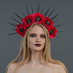 Red rose flowers crown Black sugar skull Halloween woman crown Gothic wedding headpiece Day of the dead headdress