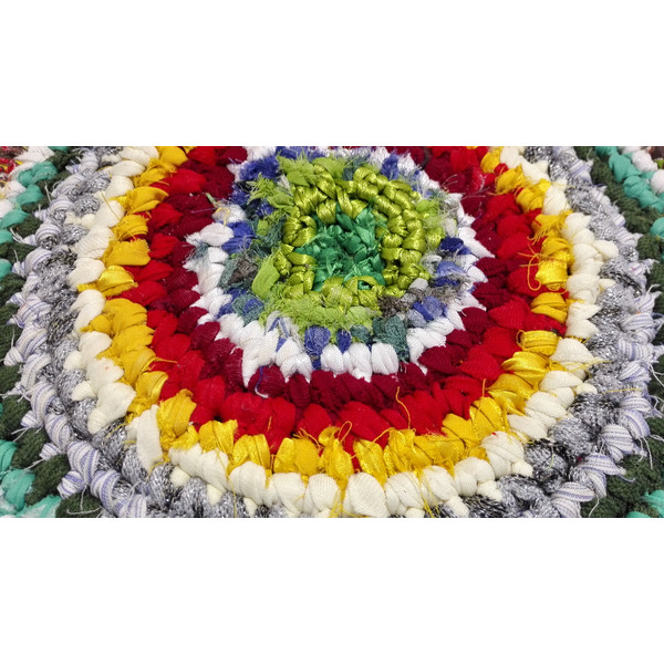 colored-round-rag-rug.jpg