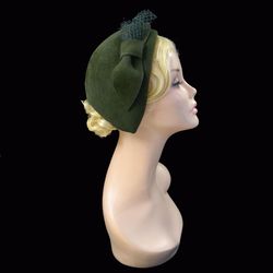 green cloche hat, 1920s style hat, winter hat, half hat,1930s hat, 1940s hat