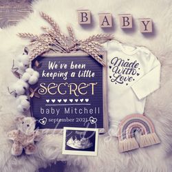 digital pregnancy announcement, neutral pregnancy announcement,  pregnancy announcement neutral,