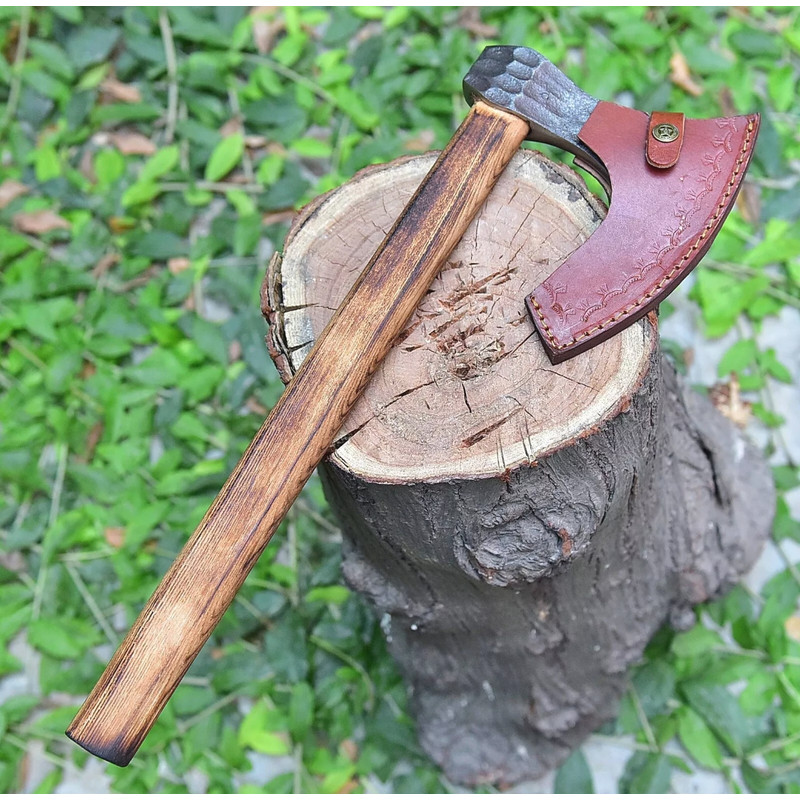 Custom Handmade Tomahawk Hunting Axesjpeg
