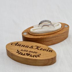 Wedding Couples Ring Box, Personalized Wooden Ring Box, Custom Engagement or Wedding Box for Rings, Engraved name box