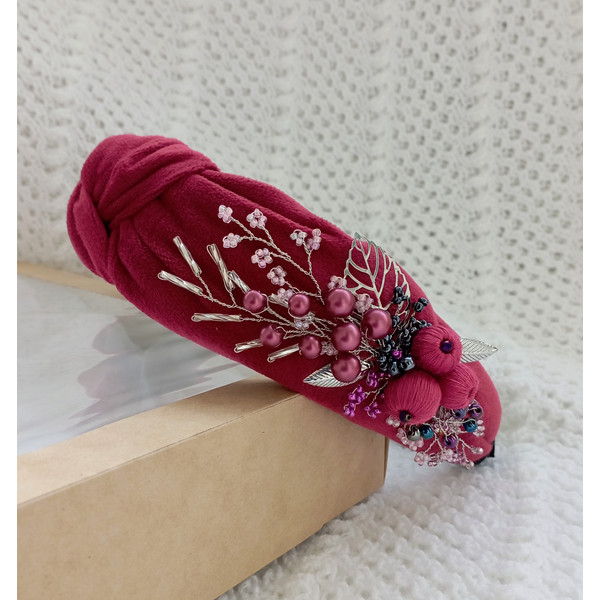 Valentines-day-gift-for-women-embroidered-headband.jpg