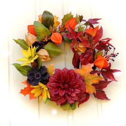 Autumn wreath for front door decor. Fall decor outdoor with handmade flowers. Farmhouse decor. Thanksgiving decor.