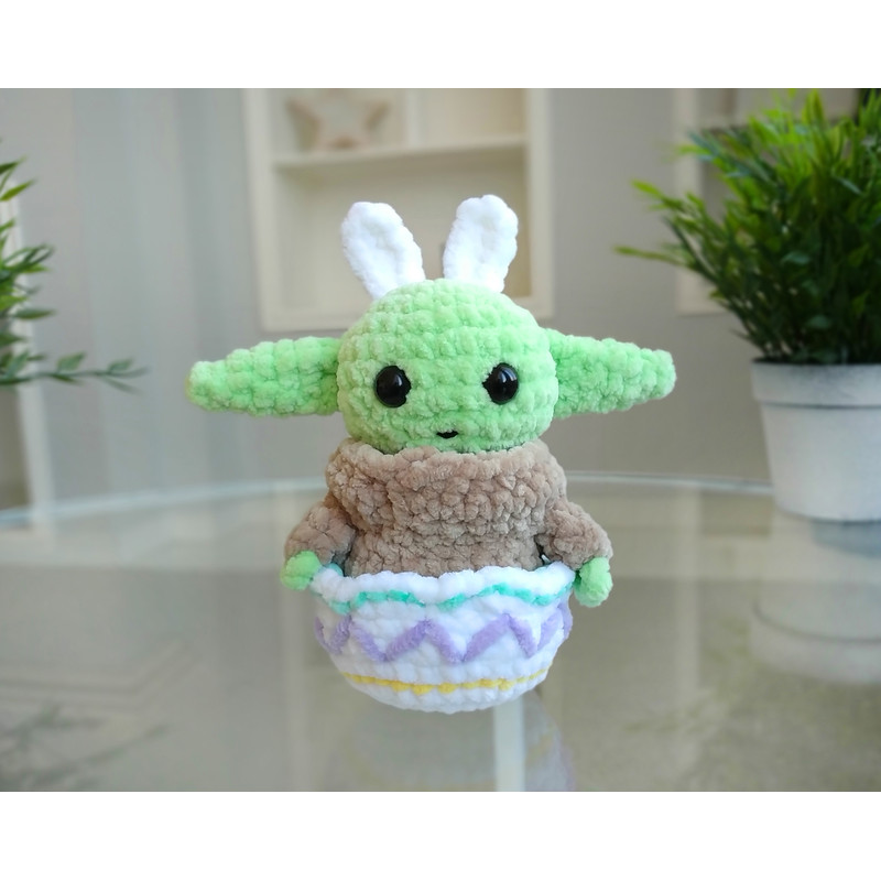 baby-yoda-easter-amigurumi-crochet-pattern (10).jpg
