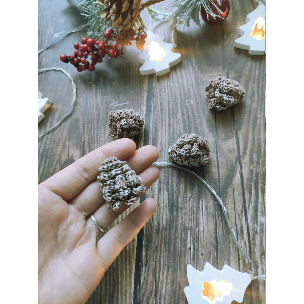Pine cone crochet PATTERN