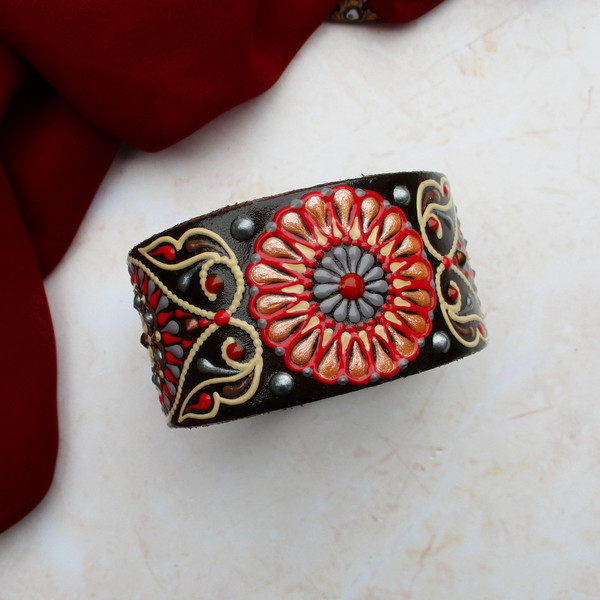 painted-leather-cuff-bracelet-front-view.JPG