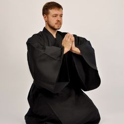Jikitotsu-koromo - wide robe of japanese buddhists