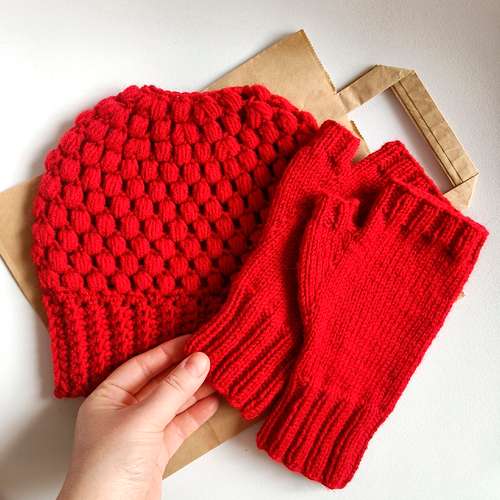 Set of 2:  Knit women Ponytail Beanie and Knit women fingergloves