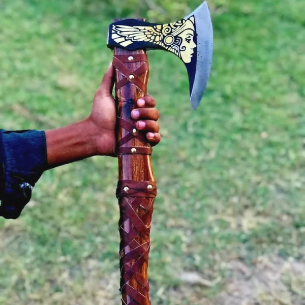 hand-forged-carbon-steel-hunting-axe-buy.jpeg
