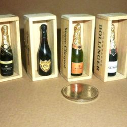 Dollhouse miniature 1:12 Champagne and wine! (Part 1)  bottles in a wooden box