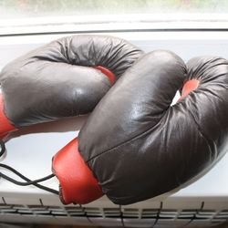 Soviet leather boxing gloves of the 1980s