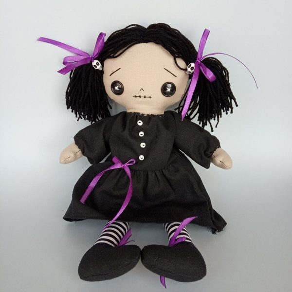 handmade-goth-doll-with-purple-ribbons-6