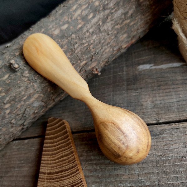 Handmade wooden coffee scoop from natural willow wood - 04
