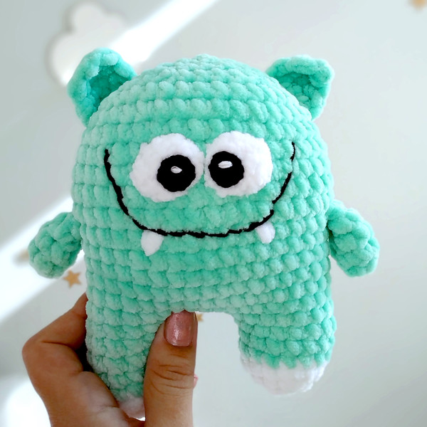 cute-monster-crochet-amigurumi-pattern (9).jpg