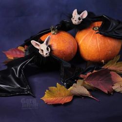 Halloween bat - Flying Skull poseable art doll