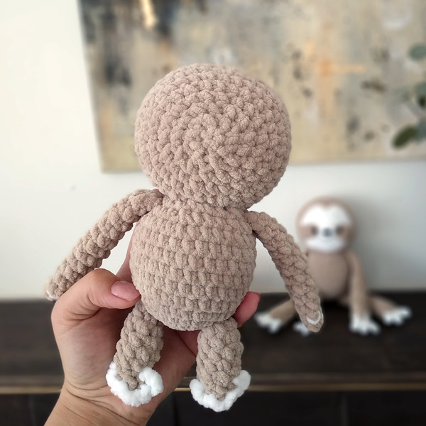 sloth-crochet-amigurumi-pattern (12).jpg